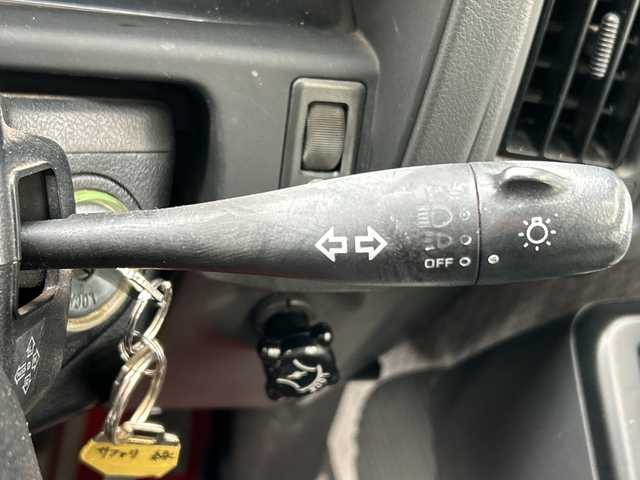 日産 サファリ エクストラV グランロード 岩手県 2024(令6)年 8.3万km 緑 ハイルーフ /社外オーディオ/ETC /冬タイヤ有 /エアコン /リアヒーター/社外グリルバンパーガード /フロントウインチ付 /社外ヘッドライト /電動角度調整ミラー /スペアキー /社外フロアマット /保証書 取説