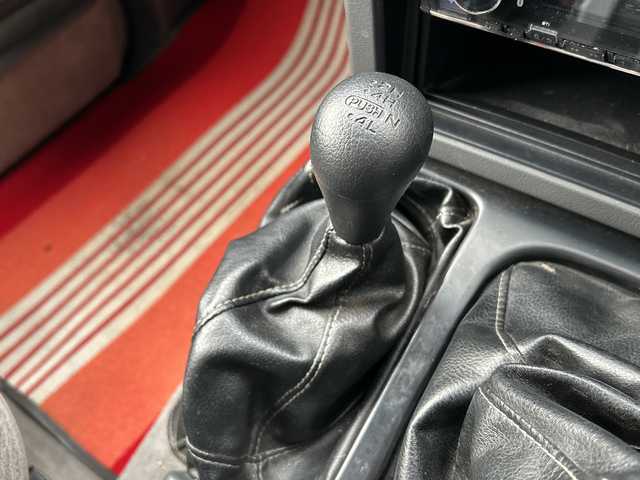 日産 サファリ エクストラV グランロード 岩手県 2024(令6)年 8.3万km 緑 ハイルーフ /社外オーディオ/ETC /冬タイヤ有 /エアコン /リアヒーター/社外グリルバンパーガード /フロントウインチ付 /社外ヘッドライト /電動角度調整ミラー /スペアキー /社外フロアマット /保証書 取説