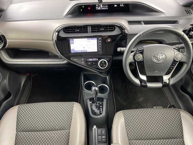 トヨタ アクア クロスオーバー グラム 愛知県 2019(令1)年 2.6万km ブラックマイカ 純正７インチSDナビ/（Bluetooth/ワンセグTV)/バックカメラ/ビルトインETC/トヨタセーフティセンス/前後クリアランスソナー/ドライブレコーダー前（DRT-H68A）/ハーフレザーシート/ステアリングスイッチ/ビルドインETC/LEDヘットライト/LEDフォグライト/純正16インチアルミホイール/プッシュエンジンスタート/スマートキー/保証書・取扱説明書