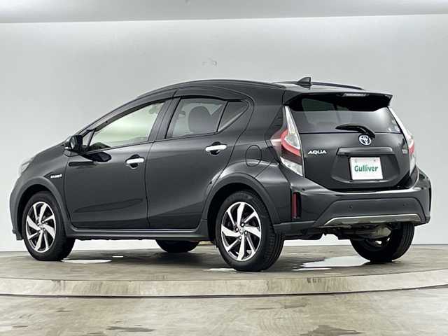 トヨタ アクア クロスオーバー グラム 愛知県 2019(令1)年 2.6万km ブラックマイカ 純正７インチSDナビ/（Bluetooth/ワンセグTV)/バックカメラ/ビルトインETC/トヨタセーフティセンス/前後クリアランスソナー/ドライブレコーダー前（DRT-H68A）/ハーフレザーシート/ステアリングスイッチ/ビルドインETC/LEDヘットライト/LEDフォグライト/純正16インチアルミホイール/プッシュエンジンスタート/スマートキー/保証書・取扱説明書