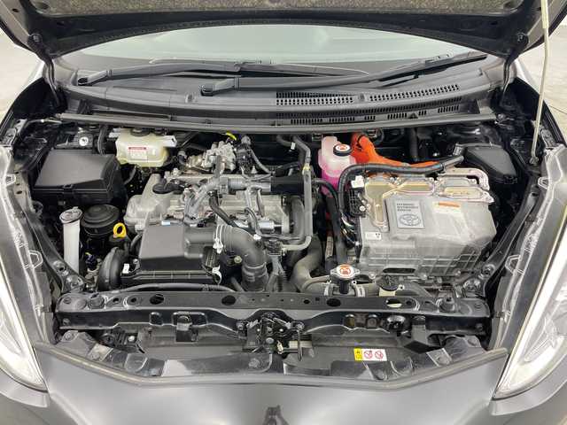 トヨタ アクア クロスオーバー グラム 愛知県 2019(令1)年 2.6万km ブラックマイカ 純正７インチSDナビ/（Bluetooth/ワンセグTV)/バックカメラ/ビルトインETC/トヨタセーフティセンス/前後クリアランスソナー/ドライブレコーダー前（DRT-H68A）/ハーフレザーシート/ステアリングスイッチ/ビルドインETC/LEDヘットライト/LEDフォグライト/純正16インチアルミホイール/プッシュエンジンスタート/スマートキー/保証書・取扱説明書