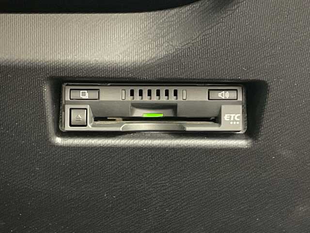 トヨタ アクア クロスオーバー グラム 愛知県 2019(令1)年 2.6万km ブラックマイカ 純正７インチSDナビ/（Bluetooth/ワンセグTV)/バックカメラ/ビルトインETC/トヨタセーフティセンス/前後クリアランスソナー/ドライブレコーダー前（DRT-H68A）/ハーフレザーシート/ステアリングスイッチ/ビルドインETC/LEDヘットライト/LEDフォグライト/純正16インチアルミホイール/プッシュエンジンスタート/スマートキー/保証書・取扱説明書