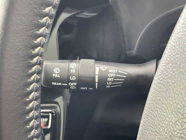 トヨタ アクア クロスオーバー グラム 愛知県 2019(令1)年 2.6万km ブラックマイカ 純正７インチSDナビ/（Bluetooth/ワンセグTV)/バックカメラ/ビルトインETC/トヨタセーフティセンス/前後クリアランスソナー/ドライブレコーダー前（DRT-H68A）/ハーフレザーシート/ステアリングスイッチ/ビルドインETC/LEDヘットライト/LEDフォグライト/純正16インチアルミホイール/プッシュエンジンスタート/スマートキー/保証書・取扱説明書