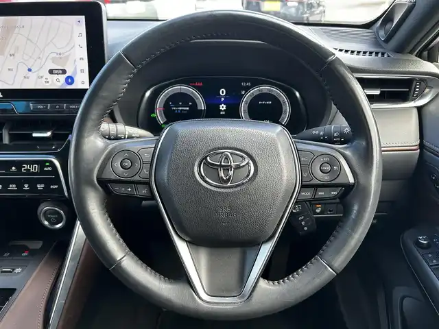 トヨタ ハリアー ハイブリッド Z レザーパッケージ 福島県 2023(令5)年 2.2万km プラチナホワイトパールマイカ トヨタセーフティセンス/プリクラッシュセーフティ/レーントレーシングアシスト/レーダークルーズコントロール/レーンディパーチャーアラート/オートマチックハイビーム/ロードサインアシスト/ドライバー異常時対応システム/プロアクティブドライビングアシスト /モデリスタエアロ/純正ディスプレイオーディオ/【USB/BT/TV/Miracast/ナビ機能】/バックカメラ/ビルトインETC/デジタルインナーミラー/ブラインドスポットモニター/ヘッドアップディスプレイ/ステアリングヒーター/前席シートヒーター/前席ベンチレーション/前席パワーシート/パワーバックドア/LEDオートライト/LEDフォグランプ/純正フロアマット/純正ドアバイザー