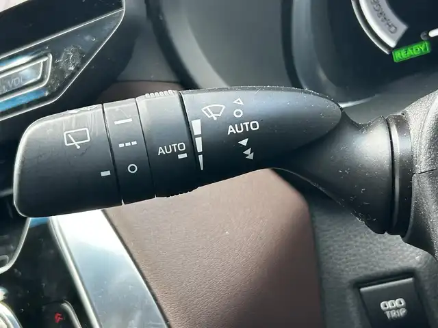 トヨタ ハリアー ハイブリッド Z レザーパッケージ 福島県 2023(令5)年 2.2万km プラチナホワイトパールマイカ トヨタセーフティセンス/プリクラッシュセーフティ/レーントレーシングアシスト/レーダークルーズコントロール/レーンディパーチャーアラート/オートマチックハイビーム/ロードサインアシスト/ドライバー異常時対応システム/プロアクティブドライビングアシスト /モデリスタエアロ/純正ディスプレイオーディオ/【USB/BT/TV/Miracast/ナビ機能】/バックカメラ/ビルトインETC/デジタルインナーミラー/ブラインドスポットモニター/ヘッドアップディスプレイ/ステアリングヒーター/前席シートヒーター/前席ベンチレーション/前席パワーシート/パワーバックドア/LEDオートライト/LEDフォグランプ/純正フロアマット/純正ドアバイザー