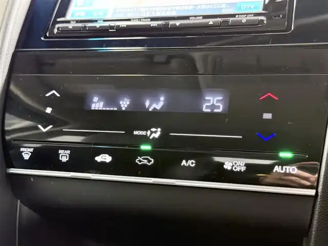 ホンダ シャトル ハイブリッド X 大阪府 2015(平27)年 4.2万km クリスタルブラックパール 純正ナビTV バックカメラ ハーフレザーシート クルーズコントロール 衝突軽減ブレーキ スマートキー プッシュスタート オートライト LEDヘッドライト ETC