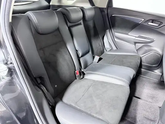 ホンダ シャトル ハイブリッド X 大阪府 2015(平27)年 4.2万km クリスタルブラックパール 純正ナビTV バックカメラ ハーフレザーシート クルーズコントロール 衝突軽減ブレーキ スマートキー プッシュスタート オートライト LEDヘッドライト ETC