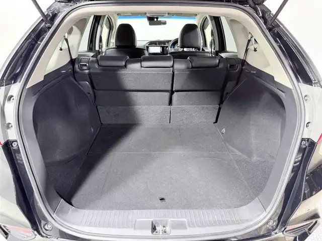 ホンダ シャトル ハイブリッド X 大阪府 2015(平27)年 4.2万km クリスタルブラックパール 純正ナビTV バックカメラ ハーフレザーシート クルーズコントロール 衝突軽減ブレーキ スマートキー プッシュスタート オートライト LEDヘッドライト ETC