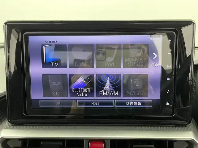 ダイハツ ロッキー プレミアム 大分県 2020(令2)年 5.1万km ブラックマイカメタリック/シャイニングホワイトパール 1000ccターボ車/スマートアシスト搭載/・衝突回避支援ブレーキ/・車線逸脱警報機能/・LKC（レーンキープコントロール）/・ACC/・オートハイビーム/・先行車発信お知らせ機能/ブラインドスポットモニター（BSM）/リヤクロストラフィックアラート（RCTA）/パノラミックビューモニター/純正9型ナビ　型式：NSZN-Y70D/【フルセグTV、DVD再生可、BT対応、USB】/ステアリングスイッチ/ビルトインETC/純正ドライブレコーダー（前方）/　型式：DRN-H70N/アイドリングストップ/電動格納ミラー/純正フロアマット/オートライト/LEDヘッドライト/LEDフォグ/リアフォグ/コーナーセンサー/純正17インチアルミホイール/保証書、取説、スペアキー有り