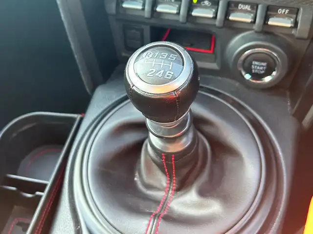 トヨタ ８６ GT 宮城県 2014(平26)年 7.4万km クリスタルブラックシリカ モデリスタエアロ（F/S/R）/社外ナビ（DPV-7000）/・CD/DVD/・Bluetooth/・フルセグTV/バックモニター/ETC/革巻きステアリング/クルーズコントロール/HIDヘッドライト/フォグランプ/オートライト/スマートキー＆プッシュスタート/電動格納ミラー/純正17インチAW/純正フロアマット/純正ラゲッジマット/W/サイド/カーテンエアバッグ