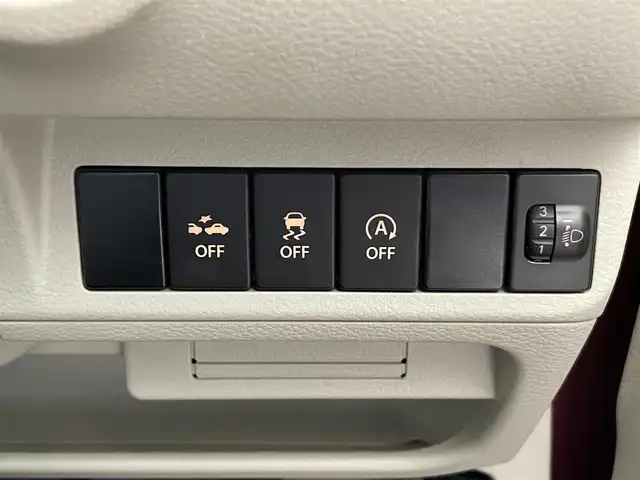 スズキ ラパン L 愛知県 2015(平27)年 3.5万km カシスピンクパールメタリック 純正ナビ　フルセグＴＶ　Ｂｌｕｅｔｏｏｔｈ　アラウンドビューモニター　ＤＶＤ再生　ＵＳＢポート　シートヒーター　純正フロアマット　衝突軽減　アイドリングストップ　ＬＥＤヘッドライト　スマートキー　禁煙