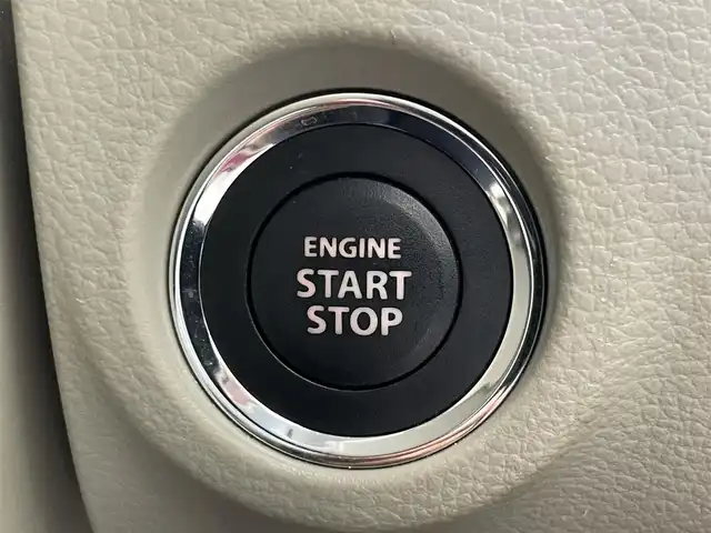 スズキ ラパン L 愛知県 2015(平27)年 3.5万km カシスピンクパールメタリック 純正ナビ　フルセグＴＶ　Ｂｌｕｅｔｏｏｔｈ　アラウンドビューモニター　ＤＶＤ再生　ＵＳＢポート　シートヒーター　純正フロアマット　衝突軽減　アイドリングストップ　ＬＥＤヘッドライト　スマートキー　禁煙