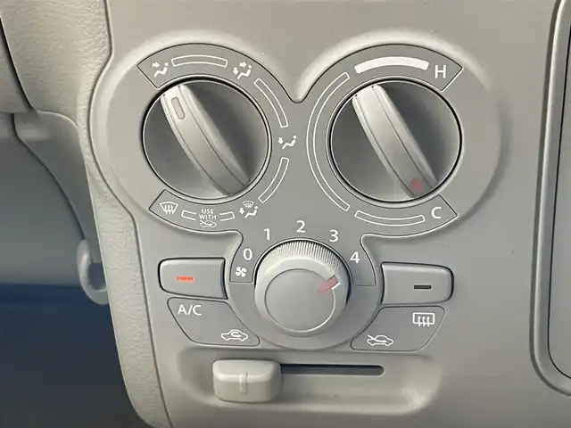 スズキ ラパン L 愛知県 2015(平27)年 3.5万km カシスピンクパールメタリック 純正ナビ　フルセグＴＶ　Ｂｌｕｅｔｏｏｔｈ　アラウンドビューモニター　ＤＶＤ再生　ＵＳＢポート　シートヒーター　純正フロアマット　衝突軽減　アイドリングストップ　ＬＥＤヘッドライト　スマートキー　禁煙