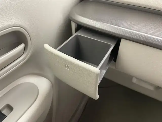 スズキ ラパン L 愛知県 2015(平27)年 3.5万km カシスピンクパールメタリック 純正ナビ　フルセグＴＶ　Ｂｌｕｅｔｏｏｔｈ　アラウンドビューモニター　ＤＶＤ再生　ＵＳＢポート　シートヒーター　純正フロアマット　衝突軽減　アイドリングストップ　ＬＥＤヘッドライト　スマートキー　禁煙