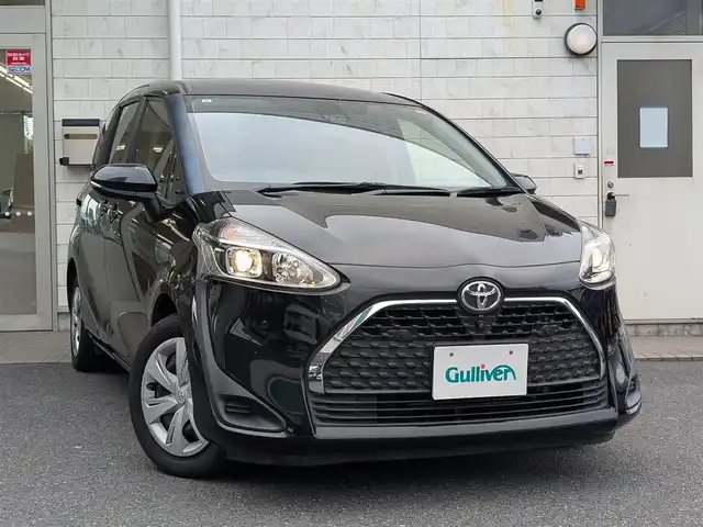 トヨタ シエンタ G 埼玉県 2019(令1)年 2.8万km ブラックマイカ 純正メモリナビ(NSZT-W)/フルセグテレビ/Bluetoothオーディオ/バックカメラ/プッシュスタート/両側パワースライドドア/シートヒーター(運転席、助手席)/ステアリングヒーター/ETC/コーナーセンサー(フロント、リア)/USB充電(Type-A×2)/スマートキー×2/整備記録簿(R2、R4、R6)