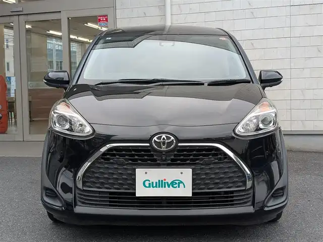 トヨタ シエンタ G 埼玉県 2019(令1)年 2.8万km ブラックマイカ 純正メモリナビ(NSZT-W)/フルセグテレビ/Bluetoothオーディオ/バックカメラ/プッシュスタート/両側パワースライドドア/シートヒーター(運転席、助手席)/ステアリングヒーター/ETC/コーナーセンサー(フロント、リア)/USB充電(Type-A×2)/スマートキー×2/整備記録簿(R2、R4、R6)