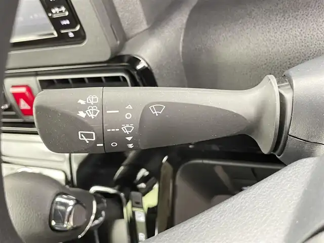 ダイハツ タント カスタム X 千葉県 2022(令4)年 1.8万km ブラックマイカメタリック 禁煙車/両側パワースライドドア/・ウェルカムオープン機能/・タッチ＆ゴーロック機能/スマートアシストIII/・衝突警報機能/衝突回避支援ブレーキ機能（対車両・対歩行者）/・車線逸脱警報機能/・誤発進抑制制御機能（前方、後方）/・オートハイビーム/・先行車発進お知らせ機能/・コーナーセンサー/純正SDナビ/・型式：NMZK-W72D/・CD/DVD/フルセグTV/Bluetooth/パノラマモニター/バックカメラ/シートヒーター/ETC/電動パーキングブレーキ/オートブレーキホールド機能/360°スーパーUV＆IRカットガラス/格納式リアドアサンシェード/アイドリングストップ/純正アルミホイール/純正フロアマット/LEDオートライト/LEDフォグランプ/プッシュスタート/スマートキー/スペアキー1本