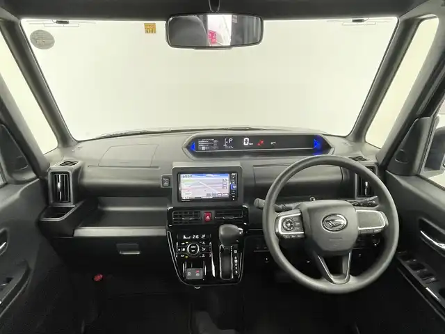 ダイハツ タント カスタム X 千葉県 2022(令4)年 1.8万km ブラックマイカメタリック 禁煙車/両側パワースライドドア/・ウェルカムオープン機能/・タッチ＆ゴーロック機能/スマートアシストIII/・衝突警報機能/衝突回避支援ブレーキ機能（対車両・対歩行者）/・車線逸脱警報機能/・誤発進抑制制御機能（前方、後方）/・オートハイビーム/・先行車発進お知らせ機能/・コーナーセンサー/純正SDナビ/・型式：NMZK-W72D/・CD/DVD/フルセグTV/Bluetooth/パノラマモニター/バックカメラ/シートヒーター/ETC/電動パーキングブレーキ/オートブレーキホールド機能/360°スーパーUV＆IRカットガラス/格納式リアドアサンシェード/アイドリングストップ/純正アルミホイール/純正フロアマット/LEDオートライト/LEDフォグランプ/プッシュスタート/スマートキー/スペアキー1本