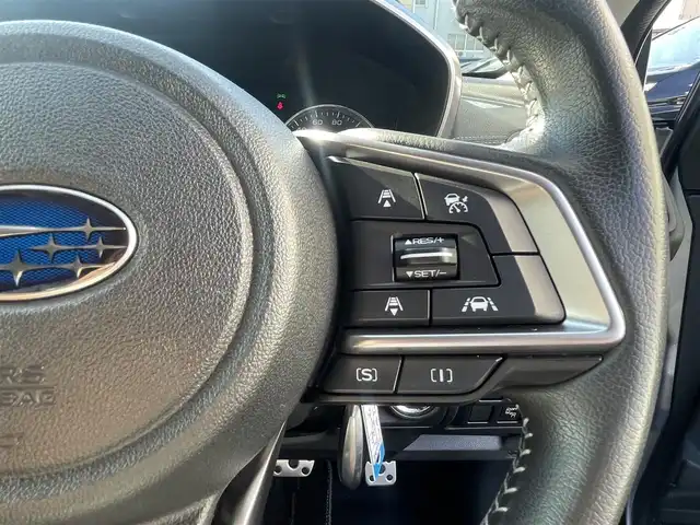 スバル インプレッサ スポーツ 2．0i－S アイサイト 島根県 2016(平28)年 0.9万km アイスシルバーメタリック 純正メモリナビ/フルセグＴＶ/Ｂｌｕｅｔｏｏｔｈ・ＵＳＢ接続/CD・DVD再生/ＥＴＣ2.0/バックカメラ/前方ドライブレコーダー/アイサイト/衝突軽減ブレーキ/レーンキープアシスト/誤発進抑制機能/ブラインドスポットモニター/追従式クルーズコントロール/前席パワーシート/電動パーキングブレーキ/オートブレーキホールド/純正フロアマット/横滑り防止装置/純正18インチアルミホイール/LEDオートライト/フォグランプ/トノカバー/電動格納ウインカーミラー/ドアバイザー/スマートキー/プッシュスタート