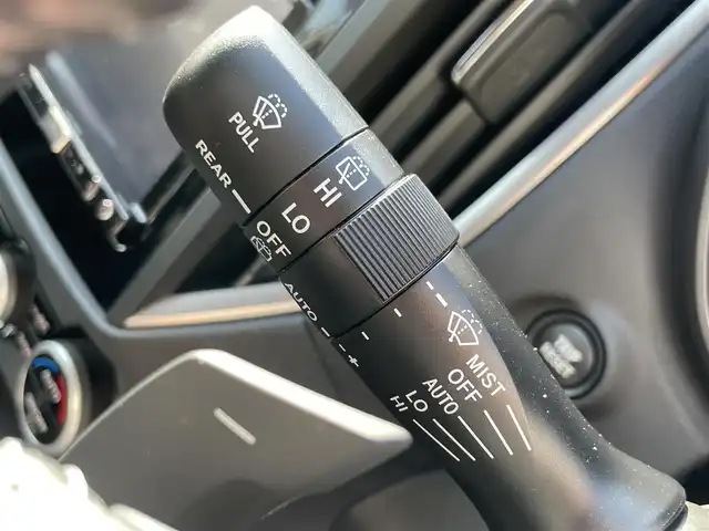 スバル インプレッサ スポーツ 2．0i－S アイサイト 島根県 2016(平28)年 0.9万km アイスシルバーメタリック 純正メモリナビ/フルセグＴＶ/Ｂｌｕｅｔｏｏｔｈ・ＵＳＢ接続/CD・DVD再生/ＥＴＣ2.0/バックカメラ/前方ドライブレコーダー/アイサイト/衝突軽減ブレーキ/レーンキープアシスト/誤発進抑制機能/ブラインドスポットモニター/追従式クルーズコントロール/前席パワーシート/電動パーキングブレーキ/オートブレーキホールド/純正フロアマット/横滑り防止装置/純正18インチアルミホイール/LEDオートライト/フォグランプ/トノカバー/電動格納ウインカーミラー/ドアバイザー/スマートキー/プッシュスタート