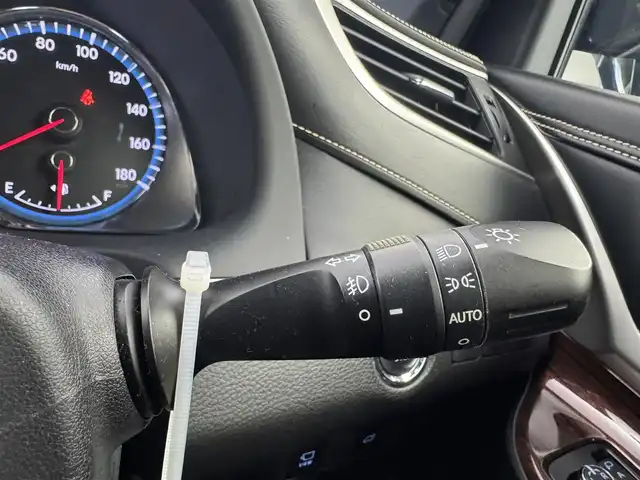 トヨタ ハリアー プレミアム アドバンスドP 愛知県 2014(平26)年 12万km ダークブラウンM 電動マルチパネルムーンルーフ/JBLプレミアムサウンド/純正8インチSDナビ/(BT/CD/DVD/SDAUX/フルセグTV）/全方位バックカメラ/レザーシート/D＋N席シートヒーター/パノラミックビューボタン/ETC/トヨタセーフティセンス/・クリアランスソナー/・レーンキープアシスト/・インテリジェントクリアランスソナー/・プリクラッシュセーフティー/純正LEDヘッドライト/カーテンエアバッグ/純正18インチAW/ドアバイザー
