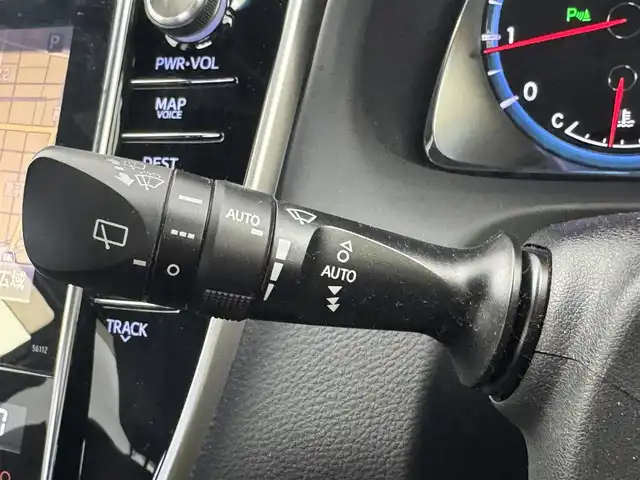 トヨタ ハリアー プレミアム アドバンスドP 愛知県 2014(平26)年 12万km ダークブラウンM 電動マルチパネルムーンルーフ/JBLプレミアムサウンド/純正8インチSDナビ/(BT/CD/DVD/SDAUX/フルセグTV）/全方位バックカメラ/レザーシート/D＋N席シートヒーター/パノラミックビューボタン/ETC/トヨタセーフティセンス/・クリアランスソナー/・レーンキープアシスト/・インテリジェントクリアランスソナー/・プリクラッシュセーフティー/純正LEDヘッドライト/カーテンエアバッグ/純正18インチAW/ドアバイザー