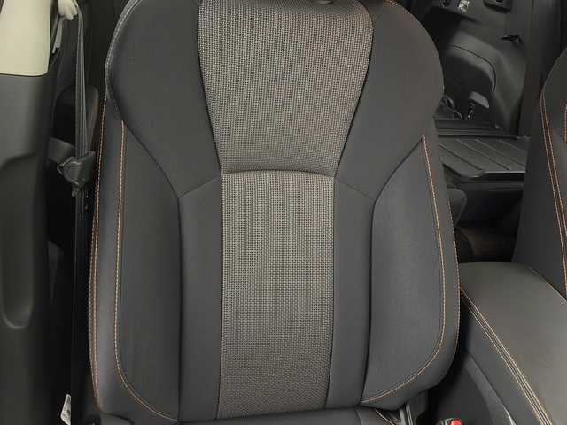スバル インプレッサ ＸＶ 2．0i－L アイサイト 新潟県 2019(平31)年 3.9万km クリスタルホワイトP 4WD/EyeSight Ver3/純正SDナビ/(AM/FM/CD/SD/フルセグ/Bluetooth)/全車速追従機能付きクルーズコントロール/LEDオートライト/アルミホイール付夏タイヤ積込/(225/60/R17/6mm)/DIATONEサウンド/ブラインドスポットモニター/純正フロアマット/ドアバイザー/スマートキー/ETC