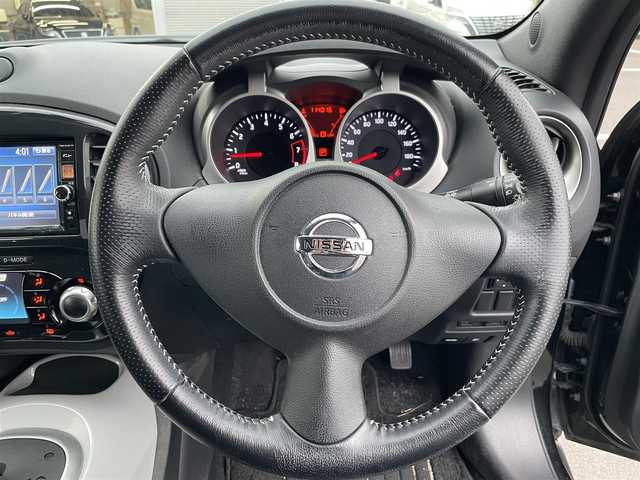 日産 ジューク 16GT プレミアムホワイトP 岡山県 2012(平24)年 11.4万km サファイアブラック 禁煙車/登録時走行距離：114016km/特別仕様車/純正SDナビ（型番：MC312D-W）/フルセグTV/Bluetooth/ビルトインETC/シートヒーター（D・N席）/レザーシート/オートリトラミラー/電動格納ミラー/オートライト/ヘッドライトレベライザー/ハロゲンヘッドライト/フォグライト/純正17インチAW/革巻きステアリング/プッシュスタート/スマートキー/ドアバイザー/純正フロアマット
