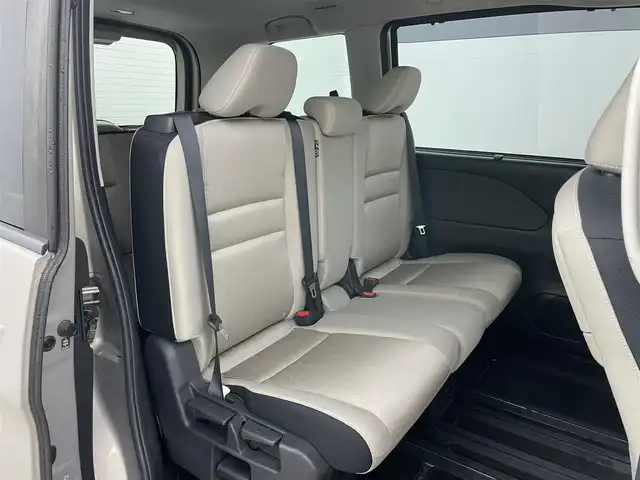 日産 セレナ ハイウェイスター G プロパイロットED 岡山県 2016(平28)年 6.7万km カシミヤグレージュ 2トーン 純正９インチナビ　/（CD/DVD/BT/フルセグ）/型式：MM516D－L/純正１１インチフリップダウンモニター　/プロパイロット　/衝突軽減ブレーキ　/オートブレーキホールド/両側電動スライド　/アラウンドビューモニター/デジタルインナーミラー　/ビルトインＥＴＣ　/ＬＥＤヘッドライト/フォグランプ　/純正ドライブレコーダー（前）　/コーナーセンサー前後/パーキングアシスト/ＵＳＢ接続/取扱説明書/スペアキー×１