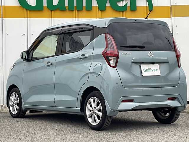 日産 デイズ X 滋賀県 2022(令4)年 0.6万km ソーダブルーM 外部検査実施済み/登録時走行距離5360ｋｍ/ワンオーナー/純正SDナビ/（DVD/フルセグTV/Bluetooth/USB/MSV）/アラウンドビューモニター/エマージェンシーブレーキ/車線逸脱警報/踏み間違い衝突防止アシスト/車線逸脱防止支援システム/前方衝突予測警報/ふらつき警報/標識検知機能/先行車発進お知らせ/フロント/バックソナー/スマートキー/ETC/前方ドライブレコーダー/横滑り防止機能/純正14インチアルミホイール/保証書/取扱説明書/スペアキー