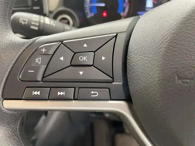 日産 デイズ X 滋賀県 2022(令4)年 0.6万km ソーダブルーM 禁煙車/純正SDナビ/（DVD/フルセグTV/Bluetooth/USB/MSV）/アラウンドビューモニター/エマージェンシーブレーキ/車線逸脱警報/踏み間違い衝突防止アシスト/車線逸脱防止支援システム/前方衝突予測警報/ふらつき警報/標識検知機能/先行車発進お知らせ/フロント/バックソナー/スマートキー/ETC/前方ドライブレコーダー/横滑り防止機能/純正14インチアルミホイール/取扱説明書/スペアキー