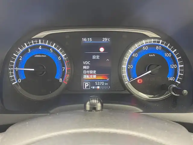 日産 デイズ X 滋賀県 2022(令4)年 0.6万km ソーダブルーM 禁煙車/純正SDナビ/（DVD/フルセグTV/Bluetooth/USB/MSV）/アラウンドビューモニター/エマージェンシーブレーキ/車線逸脱警報/踏み間違い衝突防止アシスト/車線逸脱防止支援システム/前方衝突予測警報/ふらつき警報/標識検知機能/先行車発進お知らせ/フロント/バックソナー/スマートキー/ETC/前方ドライブレコーダー/横滑り防止機能/純正14インチアルミホイール/取扱説明書/スペアキー