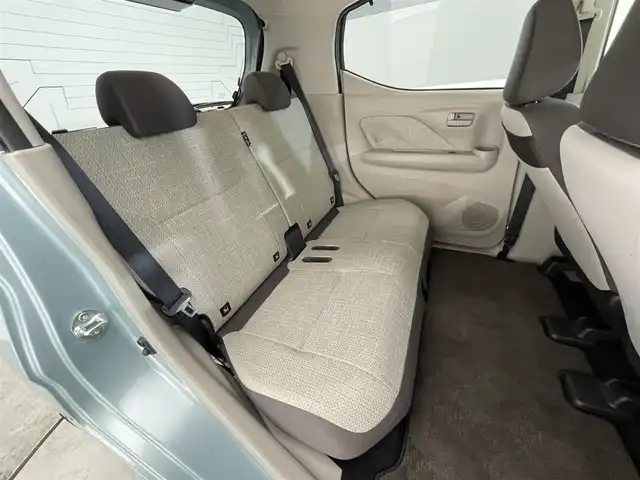 日産 デイズ X 滋賀県 2022(令4)年 0.6万km ソーダブルーM 禁煙車/純正SDナビ/（DVD/フルセグTV/Bluetooth/USB/MSV）/アラウンドビューモニター/エマージェンシーブレーキ/車線逸脱警報/踏み間違い衝突防止アシスト/車線逸脱防止支援システム/前方衝突予測警報/ふらつき警報/標識検知機能/先行車発進お知らせ/フロント/バックソナー/スマートキー/ETC/前方ドライブレコーダー/横滑り防止機能/純正14インチアルミホイール/取扱説明書/スペアキー