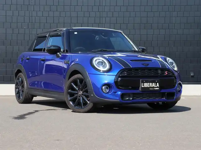 ＭＩＮＩ ミニ クーパー SD 宮城県 2020(令2)年 4.5万km 青Ⅱ エナジェティックスタイル/カメラ＆パーキングアシストＰＫＧ/ペッパーＰＫＧ/純正ナビ【ＢＴ／ＵＳＢ】/インテリジェントセーフティ　/アダプティブクルーズコントロール　/レザー調シートカバー/バックカメラ　/ドライブレコーダー　/ユニオンジャックテールライト　/純正１７インチＡＷ/ミラー一体型ＥＴＣ/ドアバイザー/フォグランプ/コーナーセンサー(前後)/LEDヘッドライト/プッシュスタート/スマートキー/MTモード付/純正フロアマット/アイドリングストップ/オートライト/ステアリングスイッチ