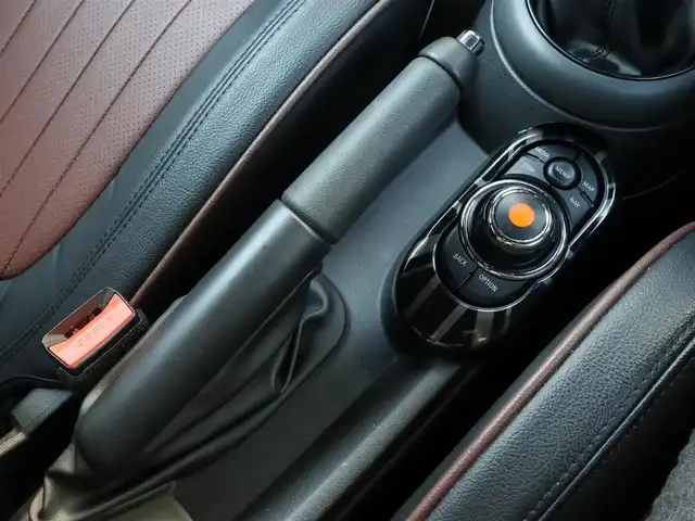 ＭＩＮＩ ミニ クーパー SD 宮城県 2020(令2)年 4.5万km 青Ⅱ エナジェティックスタイル/カメラ＆パーキングアシストＰＫＧ/ペッパーＰＫＧ/純正ナビ【ＢＴ／ＵＳＢ】/インテリジェントセーフティ　/アダプティブクルーズコントロール　/レザー調シートカバー/バックカメラ　/ドライブレコーダー　/ユニオンジャックテールライト　/純正１７インチＡＷ/ミラー一体型ＥＴＣ/ドアバイザー/フォグランプ/コーナーセンサー(前後)/LEDヘッドライト/プッシュスタート/スマートキー/MTモード付/純正フロアマット/アイドリングストップ/オートライト/ステアリングスイッチ