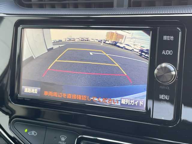 トヨタ アクア G ソフトレザーセレクション 山口県 2017(平29)年 5.3万km ブラックマイカ 9インチ純正SDナビ【NSZT-Y66T】/フルセグテレビ/DVD再生機能有/バックカメラ/Bluetooth/マルチインフォメーションディスプレイ/ドライブレコーダー/ETC/15インチ純正アルミホイール/社外フロアマット/LEDヘッドランプ/オートライト/フォグランプ/スマートキー/スペアキー有/プッシュスタート/チルトステアリング/ステアリングスイッチ/モードスイッチ【エコドライブモード・EVドライブモード】/合皮シート/可倒式リアシート/ドアバイザー/Toyota Safety Sense/・プリクラッシュセーフティシステム/・レーンディパーチャーアラート/・オートマチックハイビーム/クルーズコントロール/横滑り防止装置/運転席・助手席SRSエアバッグ/盗難防止装置
