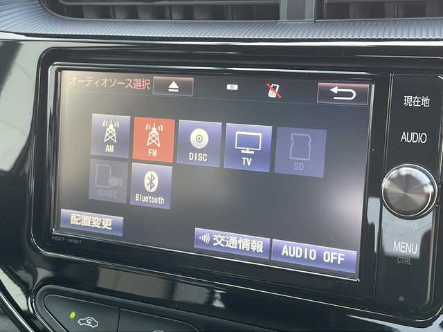 トヨタ アクア G ソフトレザーセレクション 山口県 2017(平29)年 5.3万km ブラックマイカ 9インチ純正SDナビ【NSZT-Y66T】/フルセグテレビ/DVD再生機能有/バックカメラ/Bluetooth/マルチインフォメーションディスプレイ/ドライブレコーダー/ETC/15インチ純正アルミホイール/社外フロアマット/LEDヘッドランプ/オートライト/フォグランプ/スマートキー/スペアキー有/プッシュスタート/チルトステアリング/ステアリングスイッチ/モードスイッチ【エコドライブモード・EVドライブモード】/合皮シート/可倒式リアシート/ドアバイザー/Toyota Safety Sense/・プリクラッシュセーフティシステム/・レーンディパーチャーアラート/・オートマチックハイビーム/クルーズコントロール/横滑り防止装置/運転席・助手席SRSエアバッグ/盗難防止装置