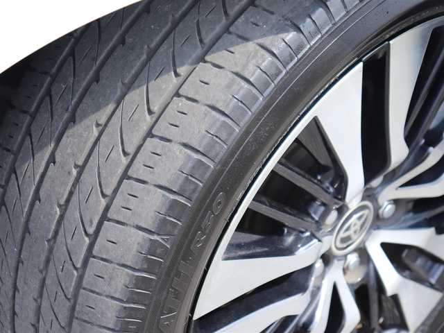トヨタ アルファード S Cパッケージ 神奈川県 2020(令2)年 2.5万km ホワイトパールクリスタルシャイン ワンオーナー/純正メモリナビ/JBLサウンド/フルセグテレビ/バックカメラ/アラウンドビューモニター/フリップダウンモニター/ウィンカーミラー/オットマン/サンルーフ/ドアバイザー/プッシュスタート/両側パワースライドドア/ETC2.0 /ヒートステアリング/ヒートシーター/エアーシート/パワーバックドア/LEDイルミネーション機能付3眼ヘッドランプ/LEDコーナリングランプ/シフトパネル一体大型ハイグレードコンソールボックス/排ガス検知機能付オートエアコン/サンシェード/保証書/取説