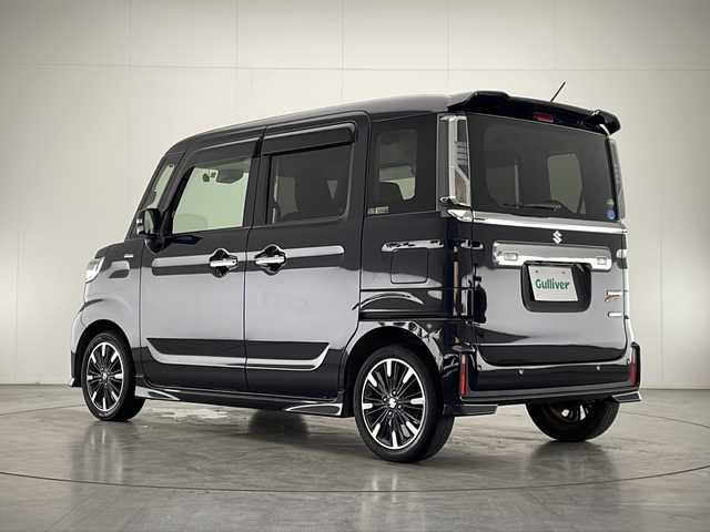 スズキ スペーシア カスタム HYBRID XS 宮崎県 2019(平31)年 6.1万km ブルーイッシュブラックパール3 禁煙車/衝突被害軽減ブレーキ/社外8型ナビTV/（カロッツェリア/AVIC-RLS901/CD/DVD/Bluetooth/フルセグTV)/社外ドライブレコーダー/純正LEDオートライト/純正LEDフォグ/純正15インチアルミ/純正エアロ/純正ルーフエンドスポイラー/純正セキュリティアラーム/純正フロアマット/両側電動スライドドア/クリアランスソナー/レーンディパーチャーアラート/エネチャージ/ウインカードアミラー/リアサーキュレーター/オートエアコン/ハーフレザーシート/シートヒーター/ピアノブラックパネル/本革巻ハンドル/スマートキー/プッシュエンジンスタート