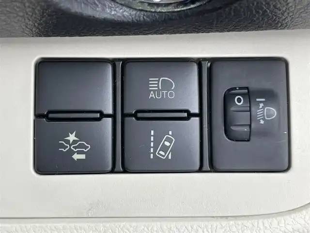 トヨタ シエンタ X 富山県 2018(平30)年 7.7万km コバルトブルーメタリック 社外ナビ（AM/FM/DVD/BT）/バックカメラ/ETC/片側パワースライドドア/衝突被害軽減システム/レーンキープアシスト/横滑り防止装置/社外アルミホイール/社外フロアマット/LEDライト/オートマチックハイビーム/電動格納ミラー/純正CPてっちんホイール付冬タイヤ有/スマートキー/スペアキー