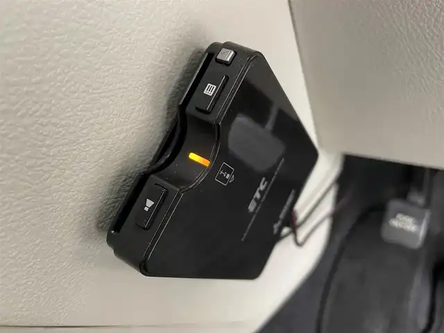 トヨタ シエンタ X 富山県 2018(平30)年 7.7万km コバルトブルーメタリック 社外ナビ（AM/FM/DVD/BT）/バックカメラ/ETC/片側パワースライドドア/衝突被害軽減システム/レーンキープアシスト/横滑り防止装置/社外アルミホイール/社外フロアマット/LEDライト/オートマチックハイビーム/電動格納ミラー/純正CPてっちんホイール付冬タイヤ有/スマートキー/スペアキー