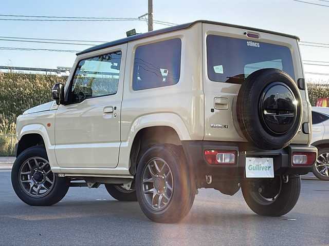 スズキ ジムニー XC 青森県 2020(令2)年 7.9万km シフォンアイボリーメタリックブラック2トーンルーフ ・衝突軽減ブレーキ/・レーンキープアシスト/・クルーズコントロール/・社外ナビ/・Bluetooth/・フルセグ/・バックカメラ/・USBポート/・ドライブレコーダー/・ETC/・純正LEDフォグ/・純正16AW/・プッシュスタート/・スマートキー/・背面タイヤ/・アイドリングストップ/・ダウンヒルアシスト/・シートヒーター/・ミラーヒーター/・ブラックルーフ