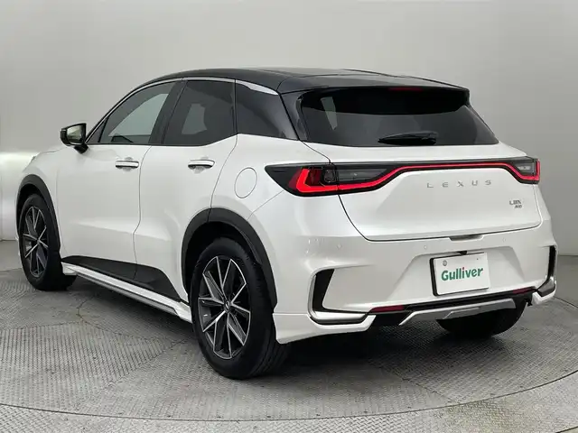 レクサス ＬＢＸ クール 道央・札幌 2024(令6)年 1.9万km 白Ⅱ ・4WD/・寒冷地仕様/・モデリスタエアロF・S・R/・プリクラッシュセーフティ/・レーンディパーチャーアラート/・ロードサインアシスト/・プロアクティブドライビングアシスト/・リアクロストラフィックアラート/・ブラインドスポットモニター/・後方車両接近告知/・メーカーナビ/・フルセグ/BT/USB/・全方位カメラ/・パワーシート/・シートヒーター/・メモリシート/・パワーバックドア/・ビルトインETC/・パドルシフト/・オートブレーキホールド
