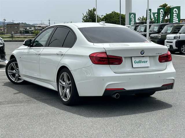 ＢＭＷ ３１８ｉ Mスポーツ 奈良県 2017(平29)年 6万km パール 純正ナビ　/前後ドライブレコーダー　/バックカメラ　/ビルトインＥＴＣ　/コーナーセンサー　/クルーズコントロール　/パワーシート　/衝突被害軽減システム　/ＬＥＤヘッドライト　/スマートキー　/純正１８インチアルミ/ターボ付き