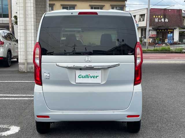 ホンダ Ｎ ＢＯＸ L 大分県 2023(令5)年 0.9万km プレミアムサンライトホワイトパール Gathersナビ(vxm-235ci)/【Bluetooth/CD/AM・FMラジオ/SD】/外部端子接続：USB/バックカメラ/左側パワースライドドア/右側イージークローザードア/ホンダセンシング /●衝突軽減ブレーキ（CMBS）/●誤発進抑制機能/●歩行者事故低減ステアリング/●路外逸脱抑制機能/●渋滞追従機能付アダプティブクルーズコントロール（ACC）/●車線維持支援システム（LKAS）/●先行車発進お知らせ機能/●標識認識機能/●後方誤発進抑制機能/●オートハイビーム/純正ドアバイザー/純正フロアマット/純正ドライブレコーダー/保証書/スマートキー2本