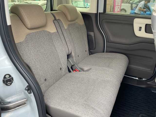ホンダ Ｎ ＢＯＸ L 大分県 2023(令5)年 0.9万km プレミアムサンライトホワイトパール Gathersナビ(vxm-235ci)/【Bluetooth/CD/AM・FMラジオ/SD】/外部端子接続：USB/バックカメラ/左側パワースライドドア/右側イージークローザードア/ホンダセンシング /●衝突軽減ブレーキ（CMBS）/●誤発進抑制機能/●歩行者事故低減ステアリング/●路外逸脱抑制機能/●渋滞追従機能付アダプティブクルーズコントロール（ACC）/●車線維持支援システム（LKAS）/●先行車発進お知らせ機能/●標識認識機能/●後方誤発進抑制機能/●オートハイビーム/純正ドアバイザー/純正フロアマット/純正ドライブレコーダー/保証書/スマートキー2本
