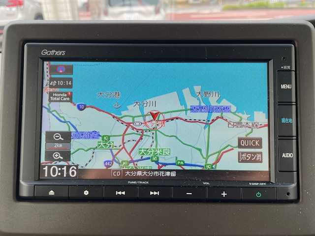 ホンダ Ｎ ＢＯＸ L 大分県 2023(令5)年 0.9万km プレミアムサンライトホワイトパール Gathersナビ(vxm-235ci)/【Bluetooth/CD/AM・FMラジオ/SD】/外部端子接続：USB/バックカメラ/左側パワースライドドア/右側イージークローザードア/ホンダセンシング /●衝突軽減ブレーキ（CMBS）/●誤発進抑制機能/●歩行者事故低減ステアリング/●路外逸脱抑制機能/●渋滞追従機能付アダプティブクルーズコントロール（ACC）/●車線維持支援システム（LKAS）/●先行車発進お知らせ機能/●標識認識機能/●後方誤発進抑制機能/●オートハイビーム/純正ドアバイザー/純正フロアマット/純正ドライブレコーダー/保証書/スマートキー2本