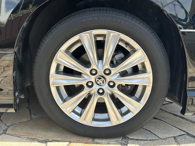 トヨタ ヴェルファイア Z ゴールデンアイズ 静岡県 2021(令3)年 2万km ブラック 純正ナビ/・AM/FM/・CD/DVD/・USB/・Bluetooth/・Miracast/セーフティセンス/プリクラッシュセーフティ/（ミリ波レーダー・単眼カメラ・昼自転車運転者＆夜間歩行者検知機能付）/（対車両：自車車速域約10km/hから最高速度：最大約40km/h減速可）/（対歩行者：自車車速域約10km/hから80km/h間：最大約30km/h減速可）/レーダークルーズコントロール（全車速追従機能付/ブレーキ制御付）/レーントレーシングアシスト（LTA）（作動車速：50km/h以上時）（ステアリング操作支援）/ロードサインアシスト（RSA）（道路標識認識支援）/オートマチックハイビーム/主要装備/・前後ドラレコ/・デジタルインナーミラー/・後席フリップダウンモニター/・ＥＴＣ/・オートハイビーム/・クリアランスソナー/・ＭＴモード付ＡＴ/・ＡＣ１００Ｖ電源/・モデリスタエアロ/・両側パワスラ/・電動パーキング/・ブラインドスポットモニター/・クリアランスソナー