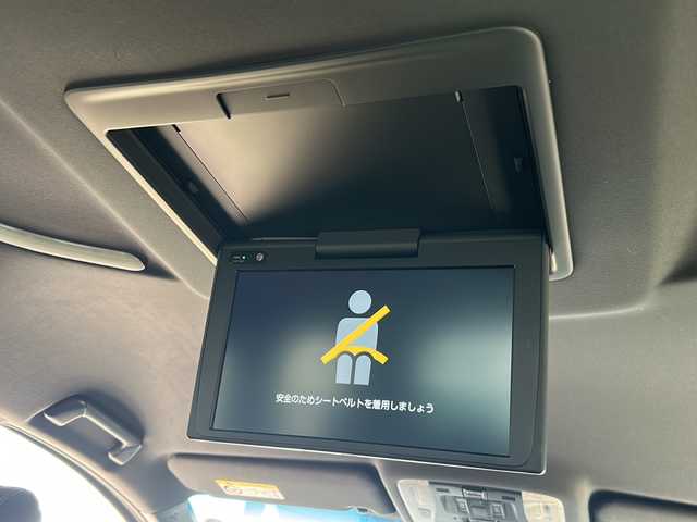 トヨタ ヴェルファイア Z ゴールデンアイズ 静岡県 2021(令3)年 2万km ブラック 純正ナビ/・AM/FM/・CD/DVD/・USB/・Bluetooth/・Miracast/セーフティセンス/プリクラッシュセーフティ/（ミリ波レーダー・単眼カメラ・昼自転車運転者＆夜間歩行者検知機能付）/（対車両：自車車速域約10km/hから最高速度：最大約40km/h減速可）/（対歩行者：自車車速域約10km/hから80km/h間：最大約30km/h減速可）/レーダークルーズコントロール（全車速追従機能付/ブレーキ制御付）/レーントレーシングアシスト（LTA）（作動車速：50km/h以上時）（ステアリング操作支援）/ロードサインアシスト（RSA）（道路標識認識支援）/オートマチックハイビーム/主要装備/・前後ドラレコ/・デジタルインナーミラー/・後席フリップダウンモニター/・ＥＴＣ/・オートハイビーム/・クリアランスソナー/・ＭＴモード付ＡＴ/・ＡＣ１００Ｖ電源/・モデリスタエアロ/・両側パワスラ/・電動パーキング/・ブラインドスポットモニター/・クリアランスソナー