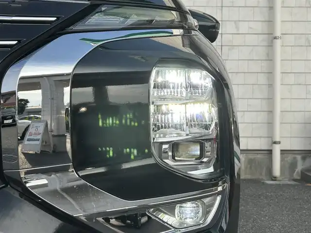 三菱 アウトランダー ＰＨＥＶ P 福岡県 2021(令3)年 3万km ブラックダイヤモンド 純正9インチディスプレイオーディオ/　（AM/FM/Bluetooth/フルセグTV/ナビキット）/BOSEプレミアムサウンド/フロント/サイド/バックカメラ/マルチアラウンドモニター/黒色レザーシートリフレッシュ機能付/e-Assist/・マイパイロット/・衝突被害軽減ブレーキシステム/・前方衝突予測警報/・踏み間違え衝突防止アシスト/・車線逸脱警報システム/・後側方車両検知警報システム/・後側方衝突防止支援システム/・後退時車両検知警報システム/・ふらつき警報/・標識認識システム/・アダプティブLEDヘッドライト/レーダークルーズコントロール/オートライト/コナーセンサー/クリアランスソナー/ヒルディセントコントロール/純正20インチアルミホイール/パワーバックドア/ヘッドアップディスプレイ/パワーシート（D/N）/シートヒーター（全席）/ポジションメモリ（D/N）/ステアリングヒーター/パドルシフト/置くだけ充電/サンシェード/前後ドライブレコーダー（HDR963GW）/ビルトインETC2.0/充電ケーブル/100VAC電源/ISOFIX/スペアキー×1/保証書/取扱説明書/ナビ取扱説明書